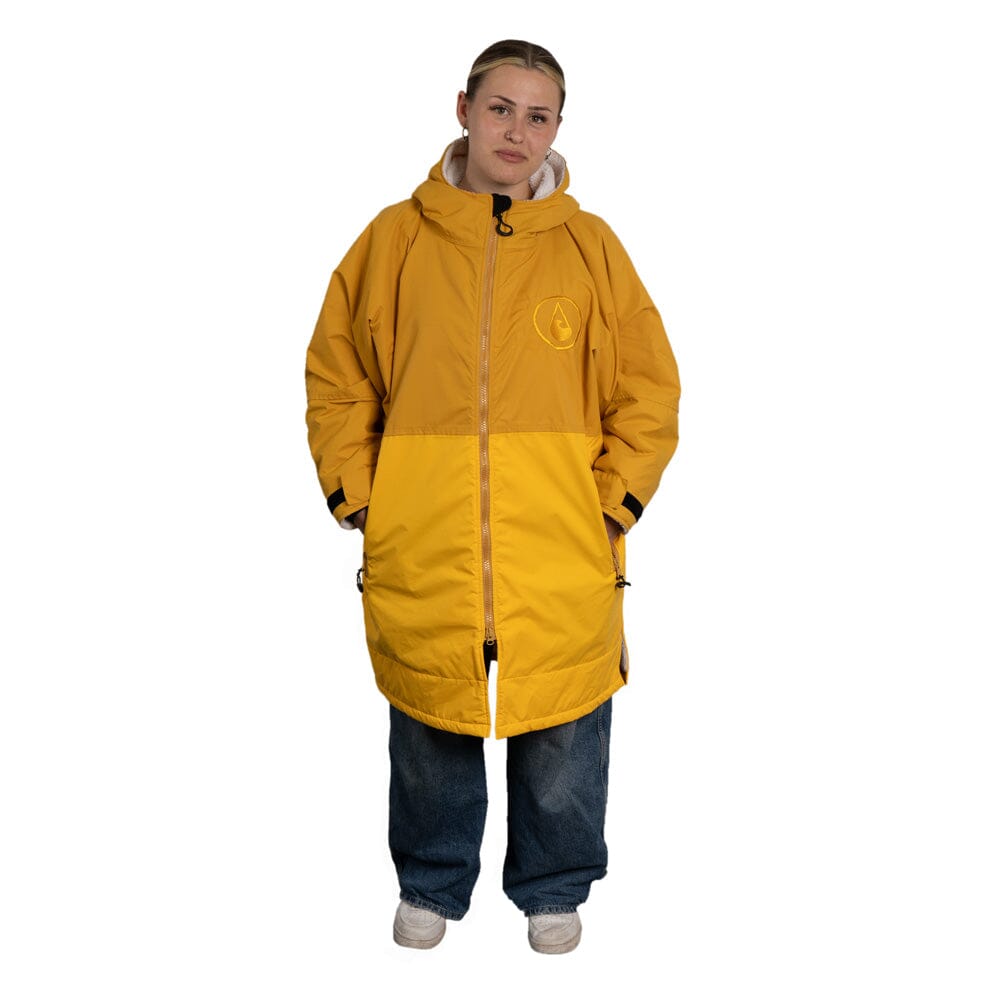 Storm Robe Yukon Yellow - Wasserdichter Umkleidemantel Wasserdichte Storm Ponchos WAVE HAWAII