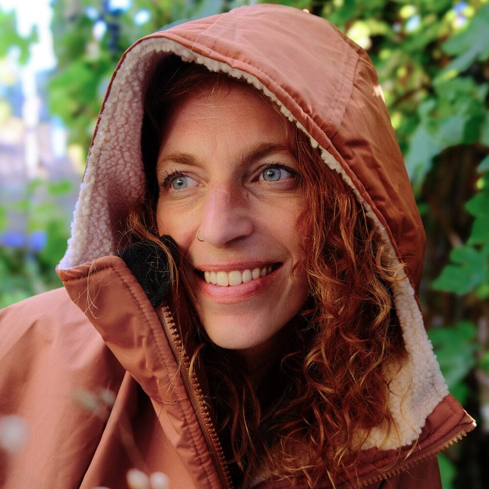 Storm Robe Yukon brown - Wasserdichter Umkleidemantel Wasserdichte Storm Ponchos WAVE HAWAII