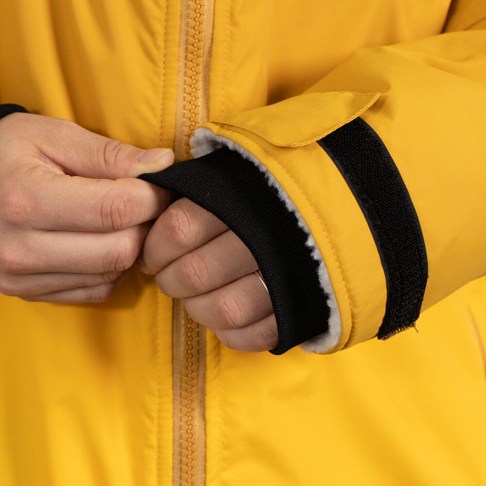 Storm Robe Yukon Yellow - Wasserdichter Umkleidemantel Wasserdichte Storm Ponchos WAVE HAWAII 