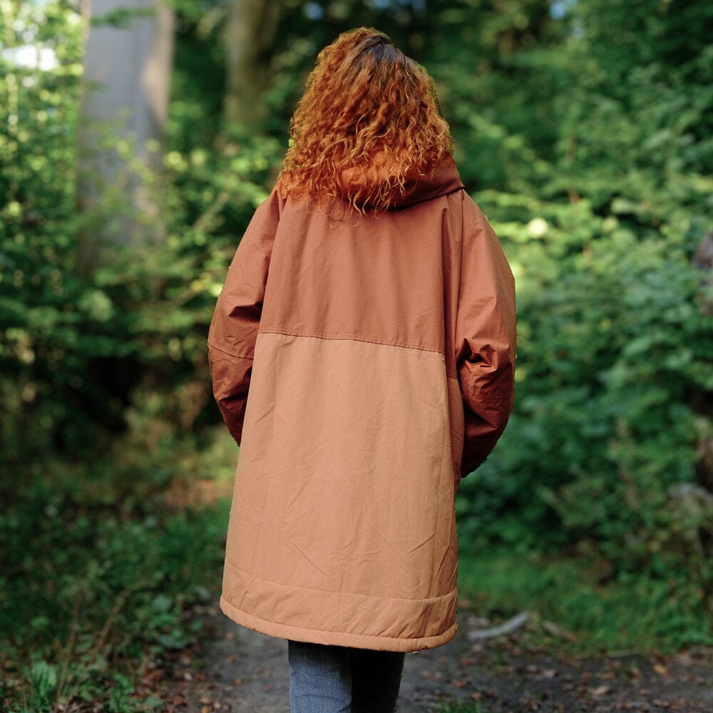 Storm Robe Yukon brown - Wasserdichter Umkleidemantel Wasserdichte Storm Ponchos WAVE HAWAII 