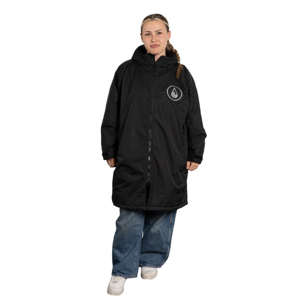 Storm Robe Yukon black - Wasserdichter Umkleidemantel Wasserdichte Storm Ponchos WAVE HAWAII 